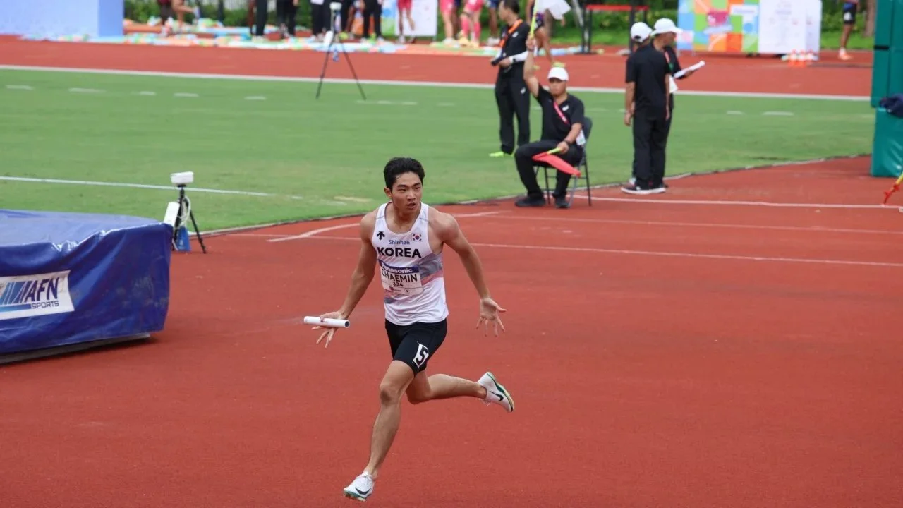 香港长大韩国短跑选手JunChae-min亚青接力夺冠后的战术转型与大学